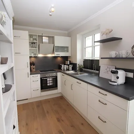 House Reetdachhaus House 2 Tating